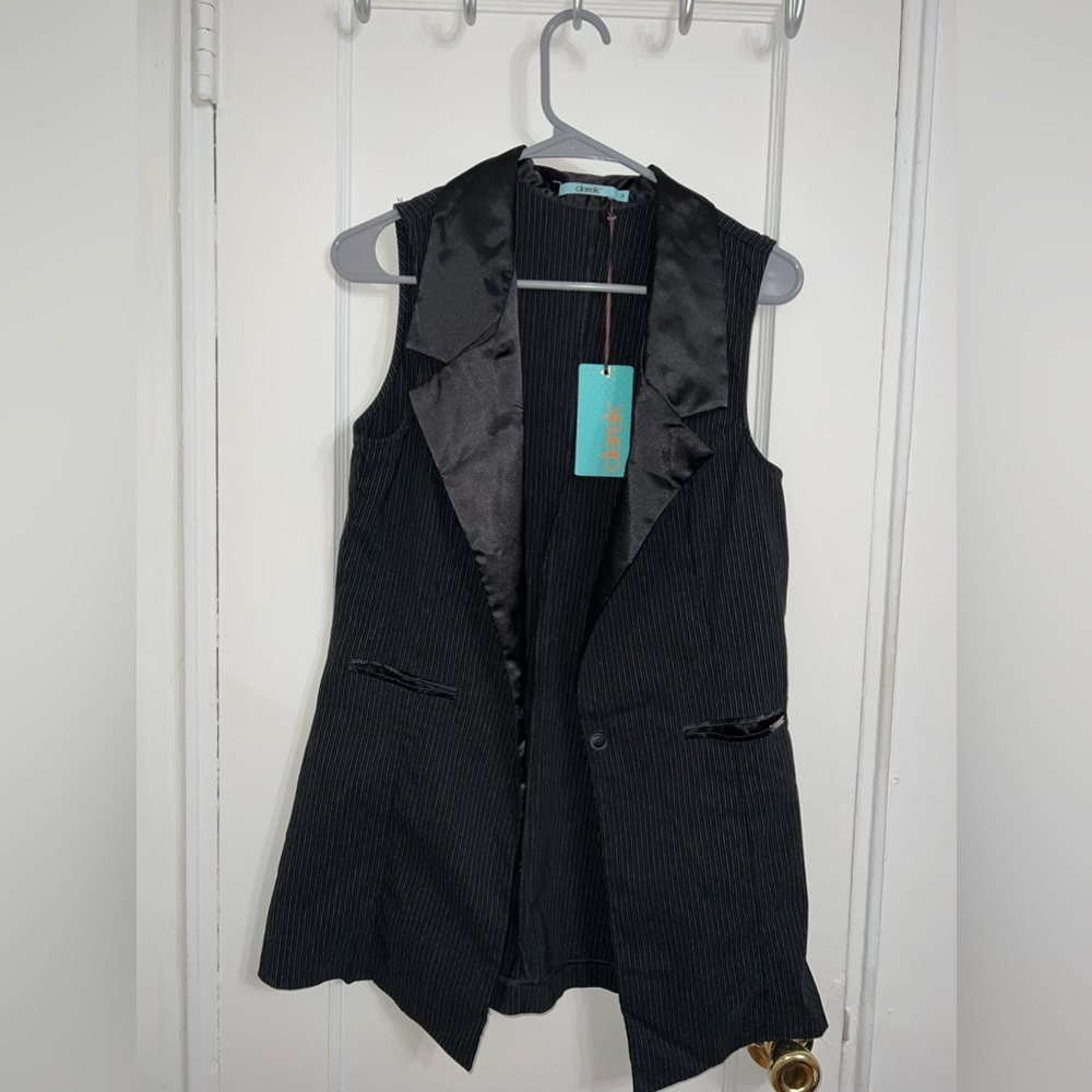 Black vest